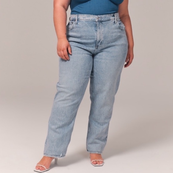 Abercrombie & Fitch The 90s Straight Ultra High Rise Light Wash Jeans 20 LONG - Picture 1 of 17